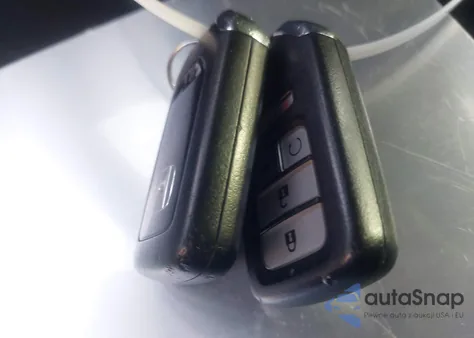 2019 Honda Cr-V Touring z USA, uszkodzony, nr VIN 7FARW1H90KE003990